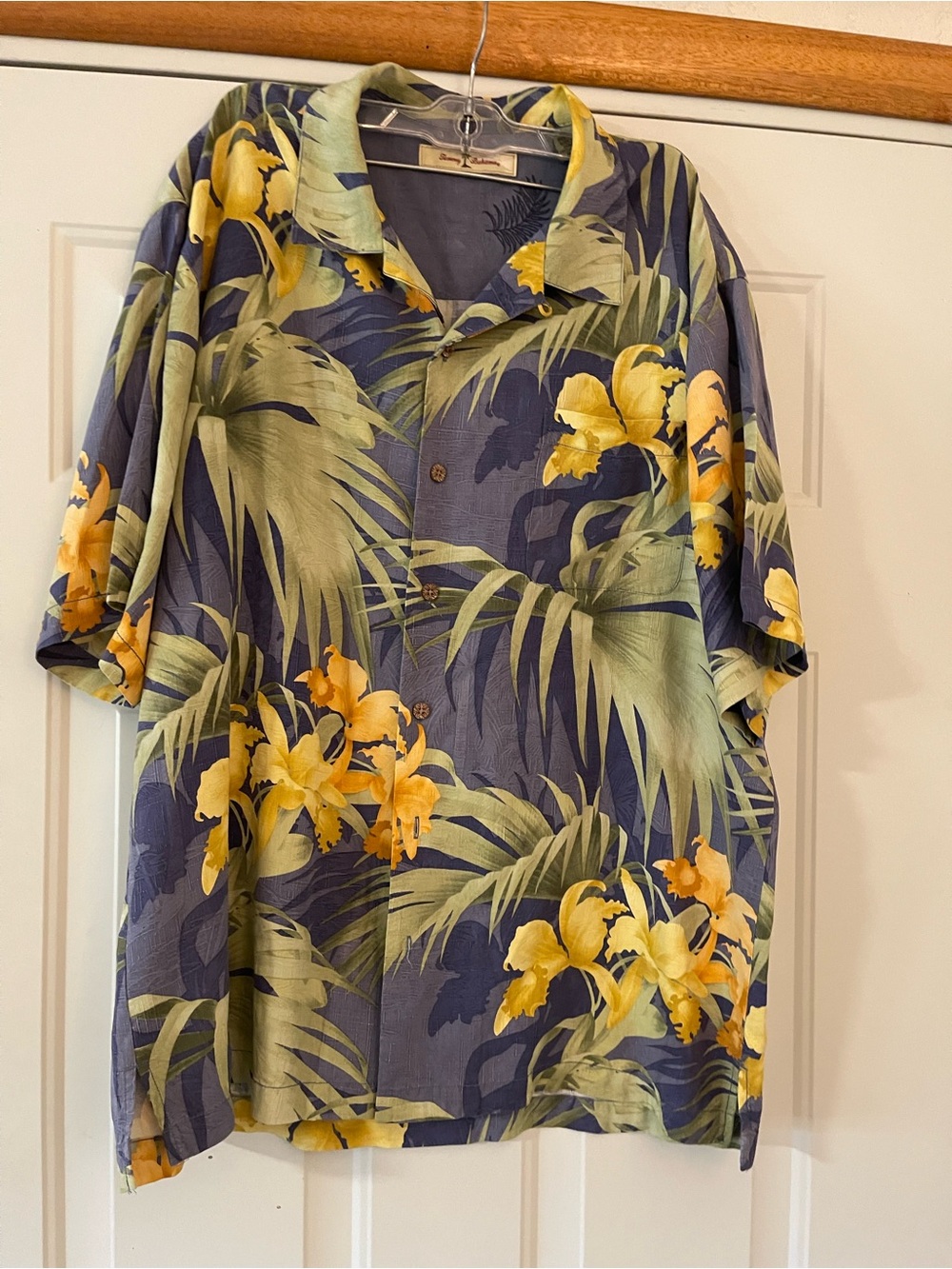 Tommy Bahama Shirt Size L Floral Hawaiian Silk Loop Collar